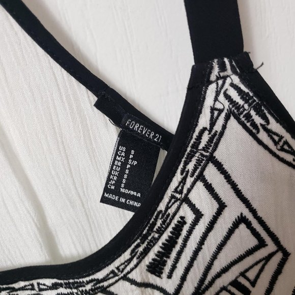 Lightweight White Tank Top with Black Geometric Design - Forever 21 - Picture 2 of 3